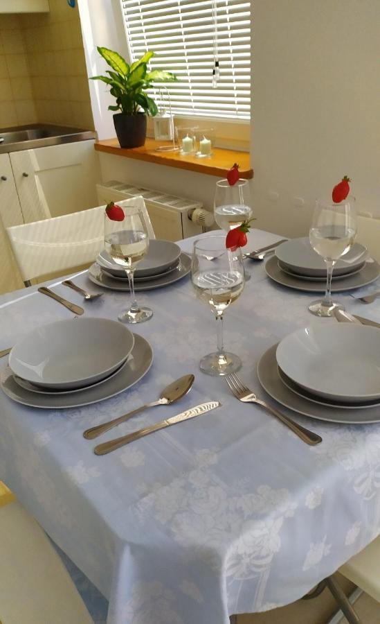 Apartament Z Balkonem Przy Latarni 150M Od Morza Kołobrzeg Εξωτερικό φωτογραφία