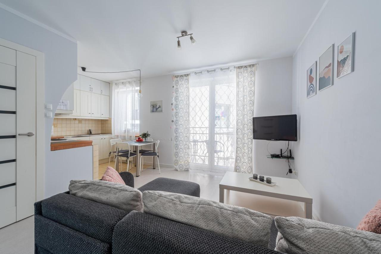 Apartament Z Balkonem Przy Latarni 150M Od Morza Kołobrzeg Εξωτερικό φωτογραφία